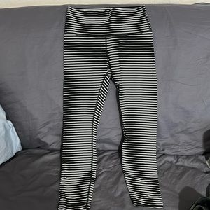 Align striped legging